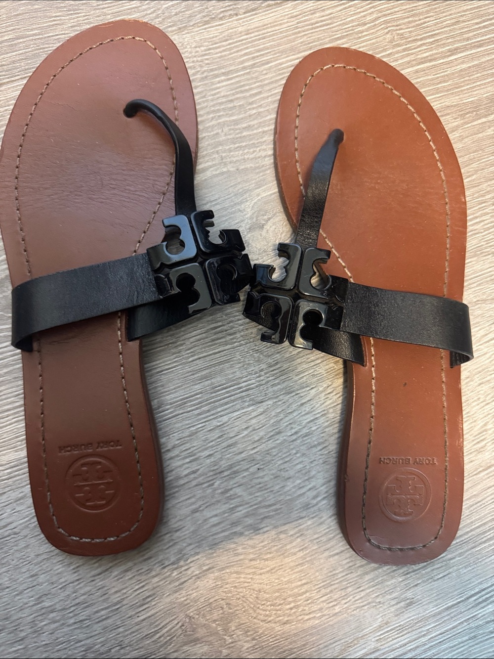 Tory Burch Black Leather Logo Thong Sandals with Brown Footbed